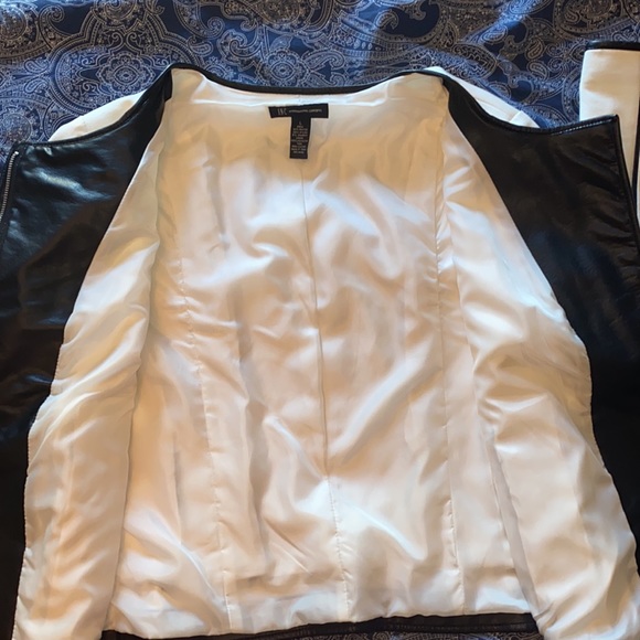 INC-International Concepts Jacket-White with Black Vegan Leather Trim. Size L. - Picture 3 of 8